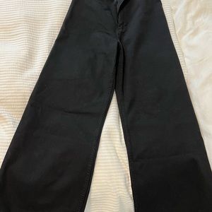 Zara wide leg black jeans. High waisted. Size 4.